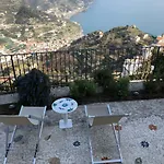 La Casa Di Vania 3*